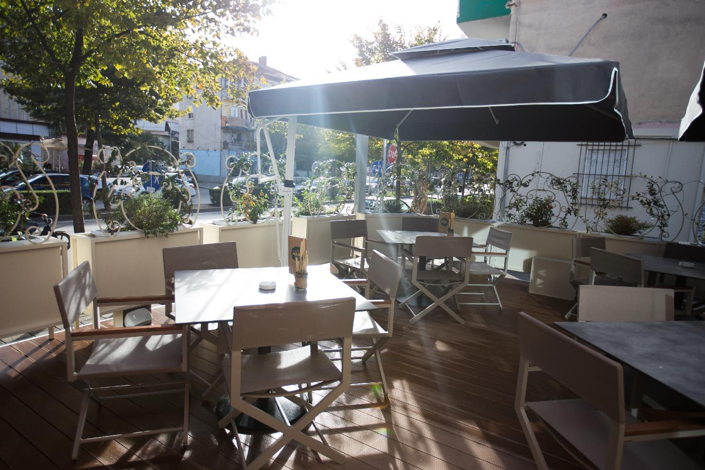 Classic Hotel Тирана Екстериор снимка