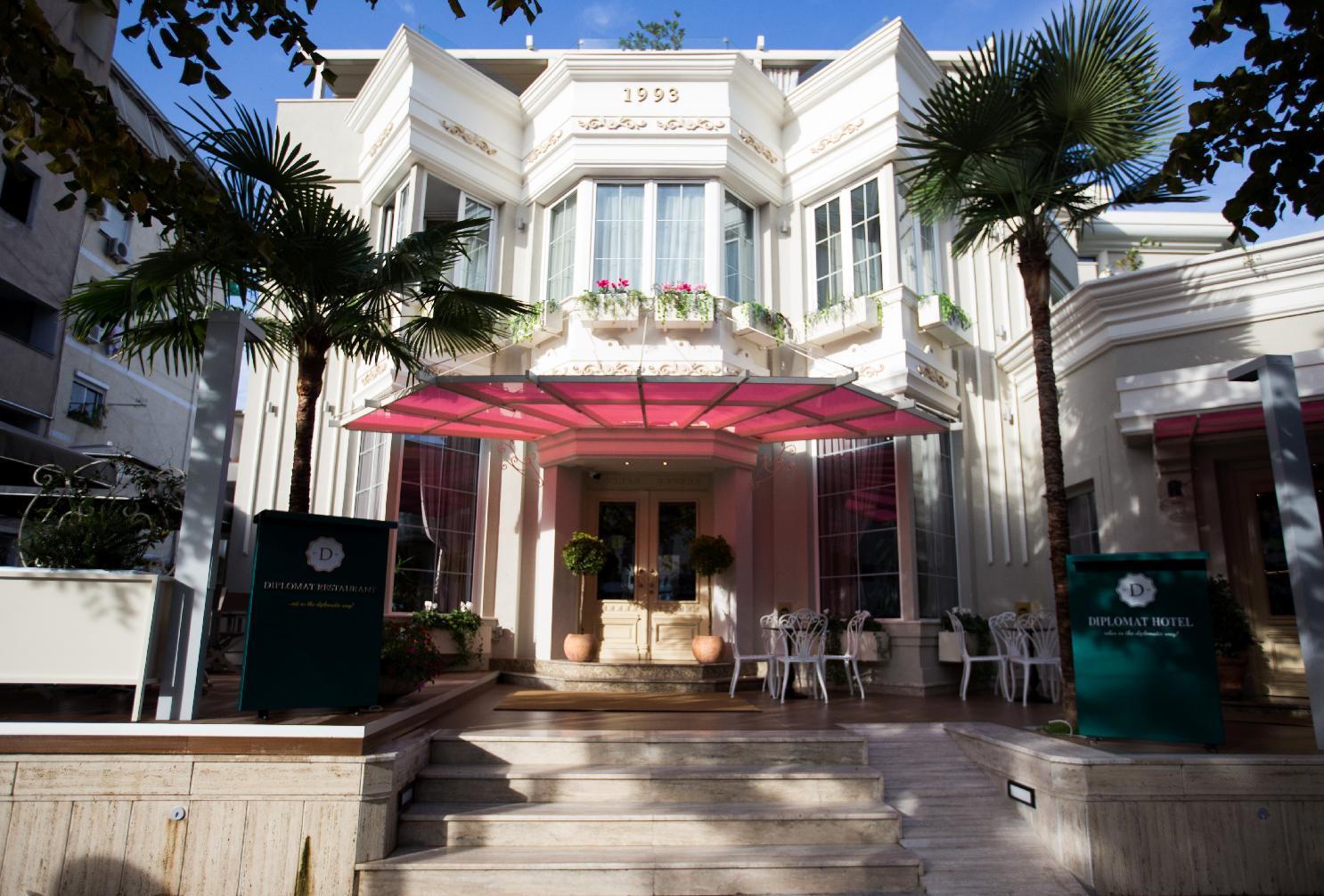 Classic Hotel Тирана Екстериор снимка
