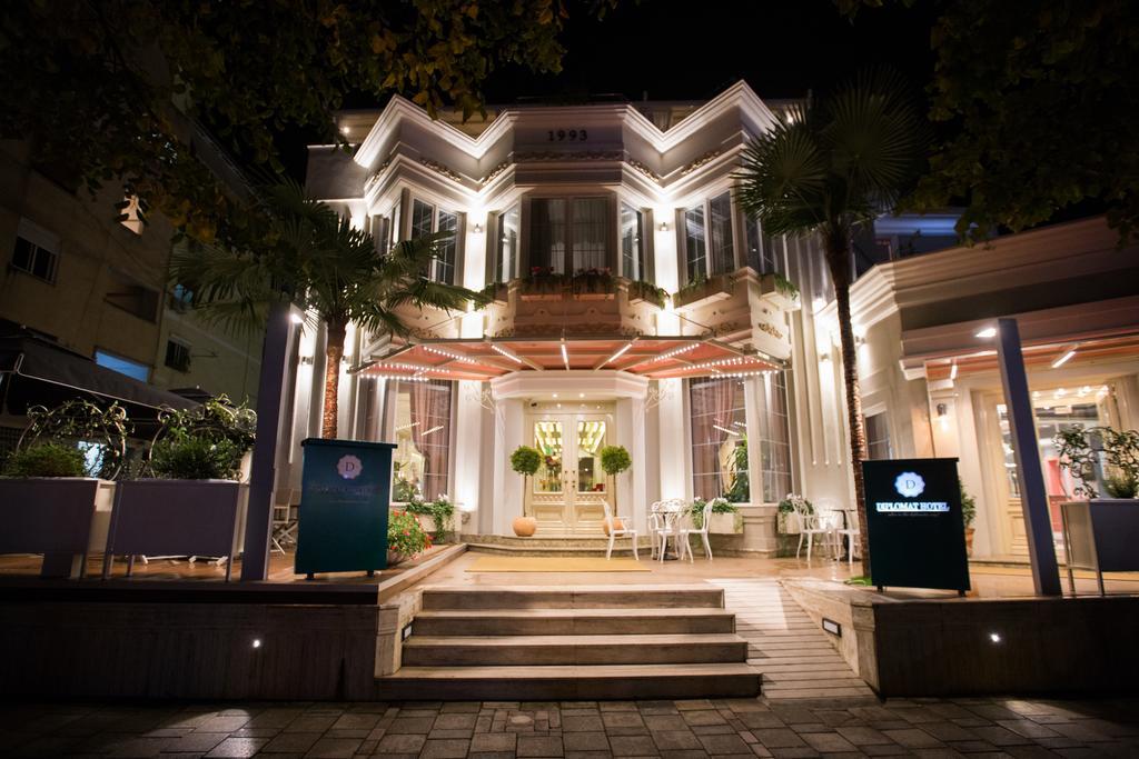 Classic Hotel Тирана Екстериор снимка