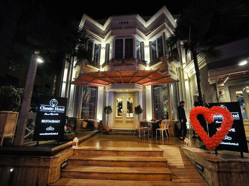 Classic Hotel Тирана Екстериор снимка